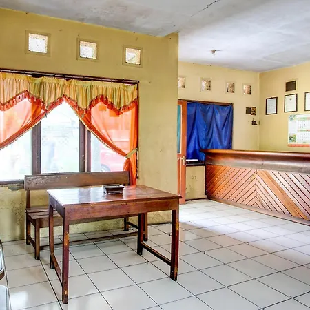 Hotel O Sukowati-3