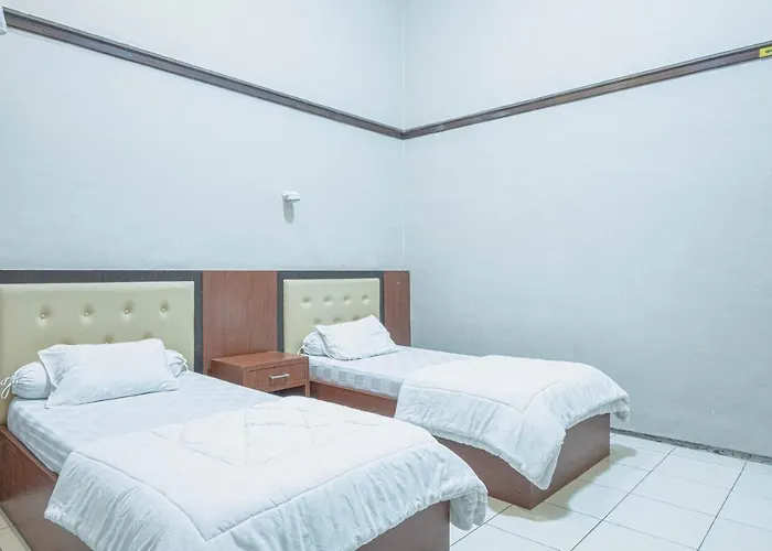 Kartika Syariah Guest House Surakarta 