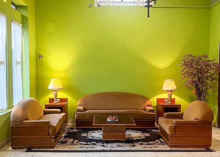 Kartika Syariah Guest House Surakarta 