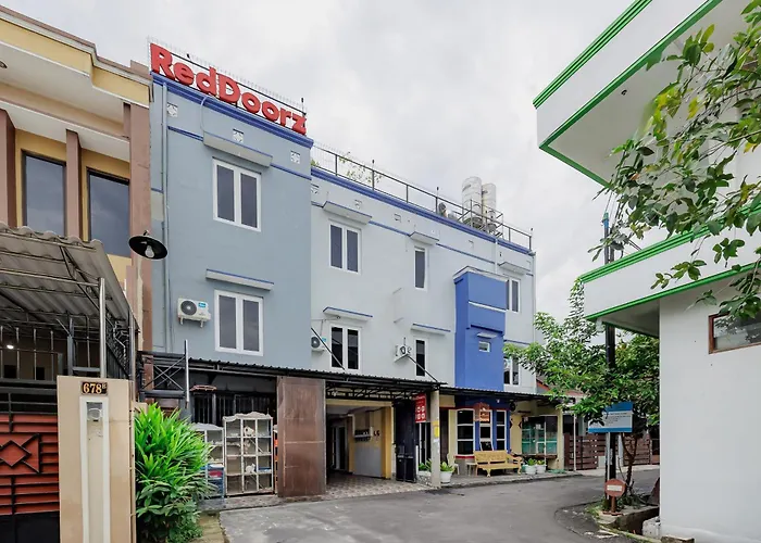 Reddoorz Near Jalan Adi Sucipto Solo Hotel